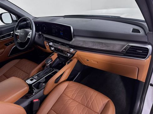 Certified 2025 Kia Telluride SX X-Line image 32