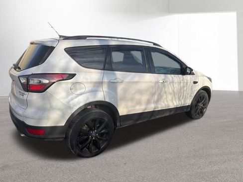 Used 2017 Ford Escape Titanium image 15