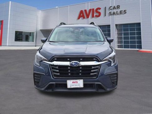 Used 2025 Subaru Ascent Premium AWD/4WD image 2