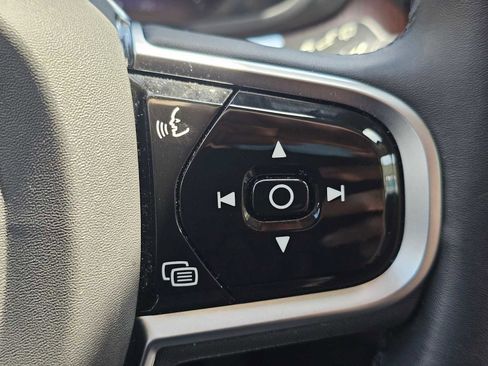 Used 2023 Volvo XC60 B5 Plus w/ Climate Package AWD/4WD image 33
