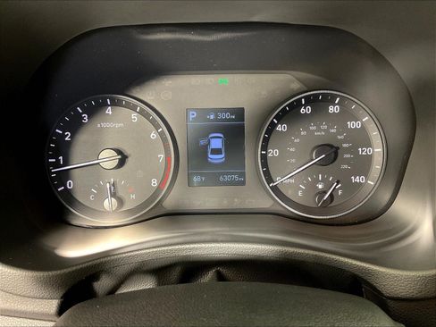 Used 2022 Hyundai Accent Limited FWD image 13