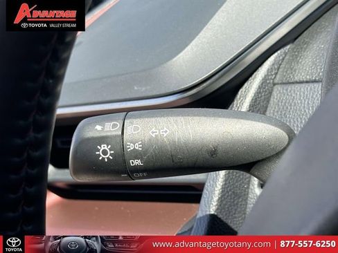 Used 2024 Toyota Prius Prime FWD image 24
