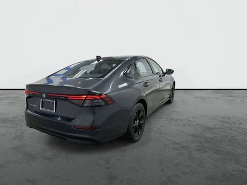 Certified 2025 Honda Accord SE image 3