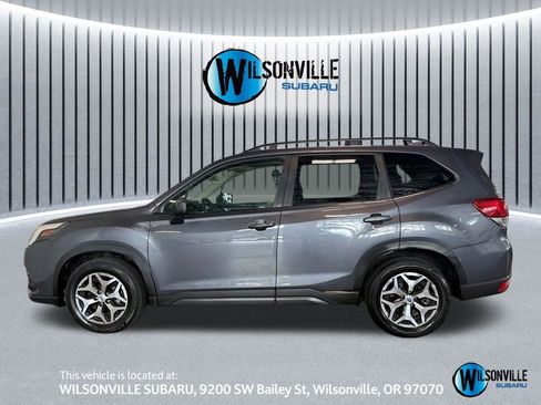 Certified 2022 Subaru Forester Premium image 16