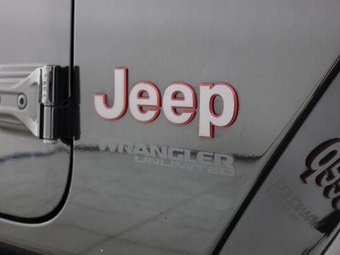 Used 2021 Jeep Wrangler Unlimited Rubicon AWD/4WD image 46