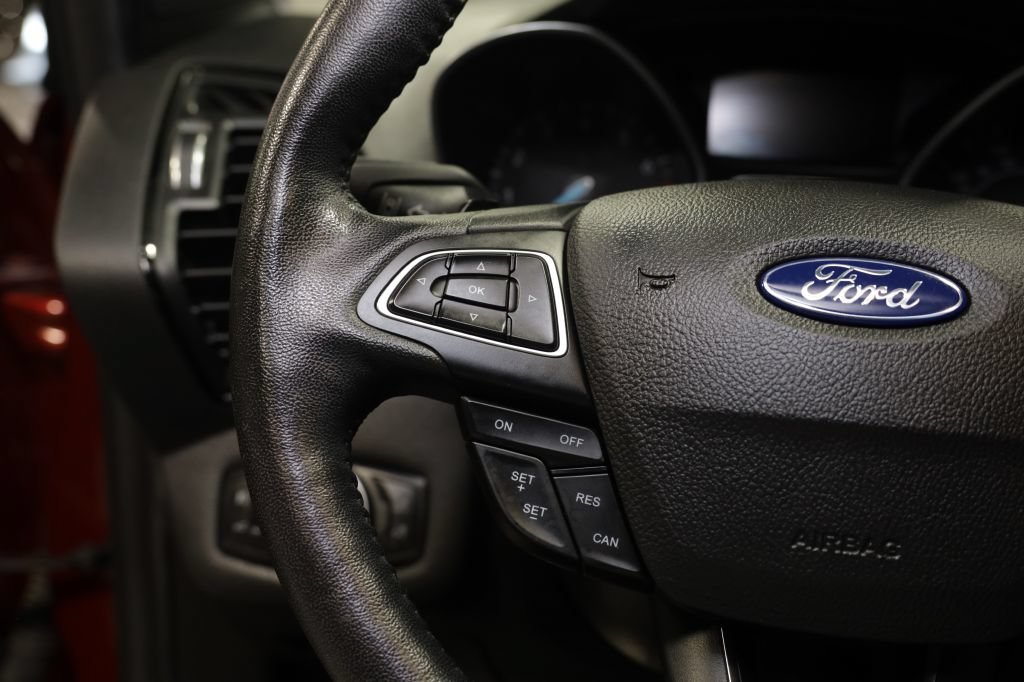 Used 2017 Ford Escape Titanium w/ Equipment Group 301A FWD image 25