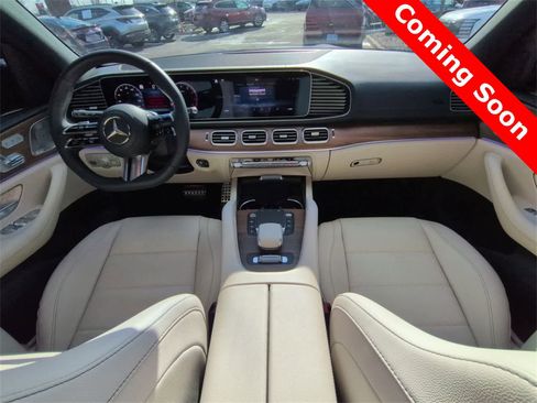 Used 2024 Mercedes-Benz GLS 450 4MATIC image 14