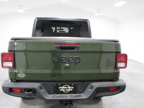 Used 2023 Jeep Gladiator Sport AWD/4WD image 8