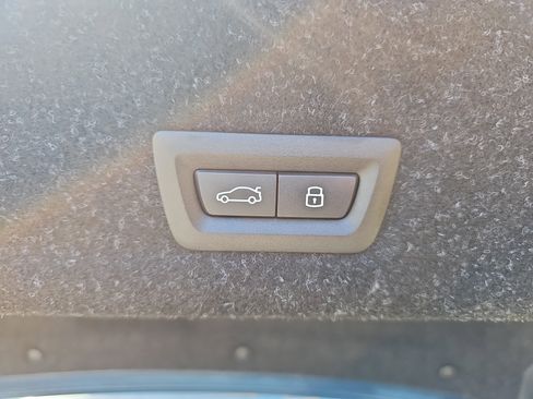 New 2026 BMW 330i Sedan w/ Premium Package image 14