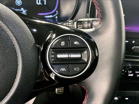 Used 2025 Kia Soul GT-Line image 25