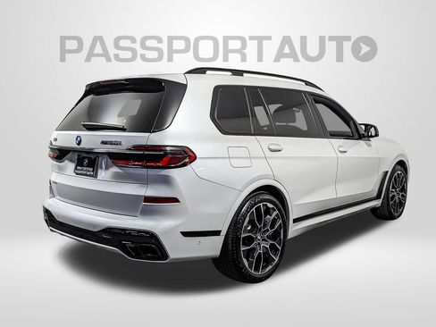 Certified 2025 BMW X7 M60i w/ Executive Package image 5