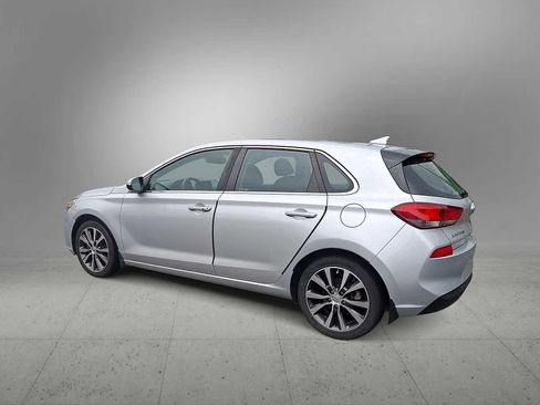 Used 2018 Hyundai Elantra GT w/ Style Package 02 FWD image 6