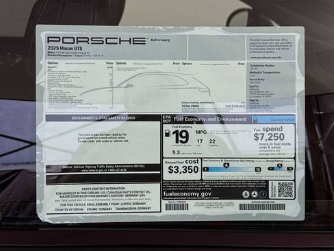 New 2025 Porsche Macan GTS image 35