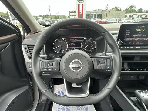 Certified 2023 Nissan Rogue SV w/ SV Premium B Package AWD/4WD image 18