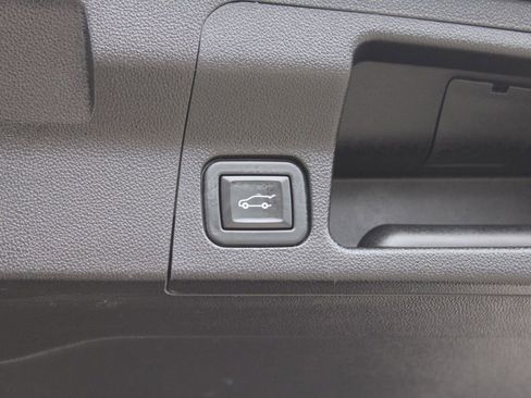 Used 2020 GMC Acadia Denali w/ Technology Package image 11