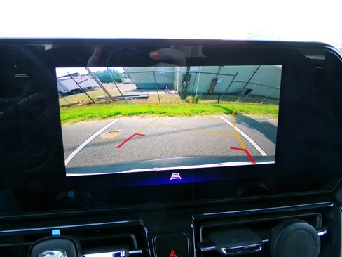 Used 2024 Chevrolet TrailBlazer RS w/ Convenience Package FWD image 10
