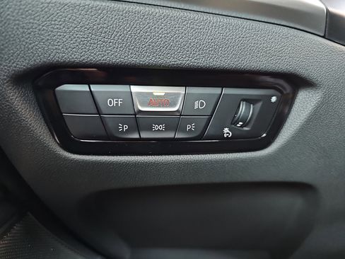 Certified 2025 BMW M340i image 28