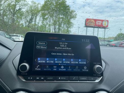 Used 2025 Nissan Sentra SV image 20