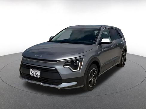Used 2026 Kia Niro LX FWD image 7