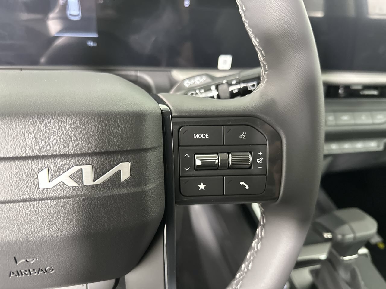 New 2027 Kia Seltos S FWD image 7