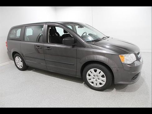 Used 2016 Dodge Grand Caravan American Value Package FWD image 1
