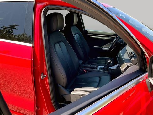Used 2025 Audi Q3 2.0T Premium AWD/4WD image 8
