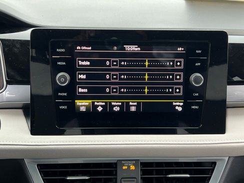 New 2025 Volkswagen Taos SEL image 24