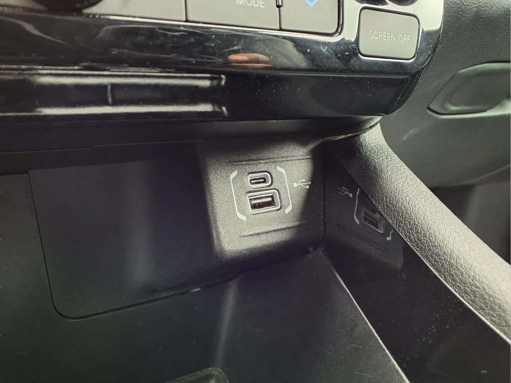 Used 2025 Jeep Compass Trailhawk AWD/4WD image 14