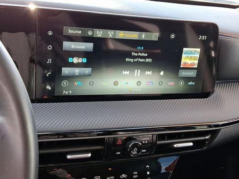 Used 2025 Nissan Kicks SR image 17