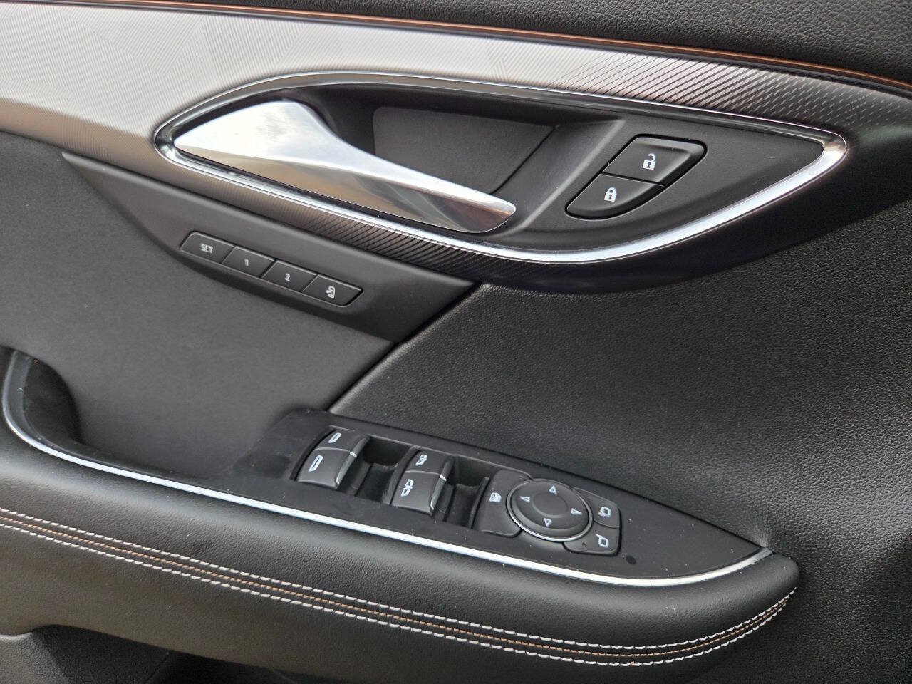 Used 2025 Buick Envision Sport Touring AWD/4WD image 16