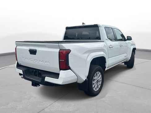 Used 2026 Toyota Tacoma SR5 RWD image 6