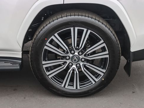 New 2026 Lexus LX 600 4WD w/ Luxury Package image 10