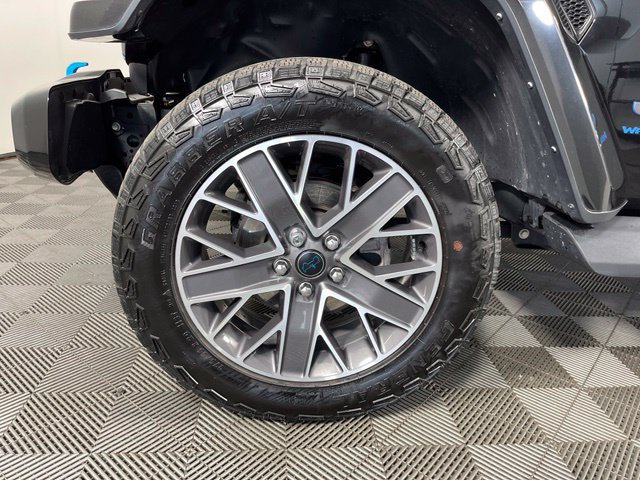 Used 2024 Jeep Wrangler High Altitude AWD/4WD image 10