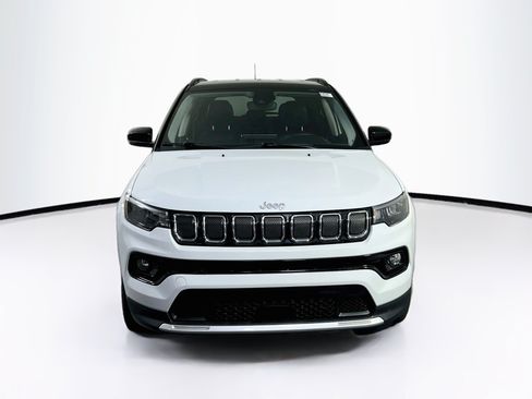 Used 2022 Jeep Compass Limited AWD/4WD image 2