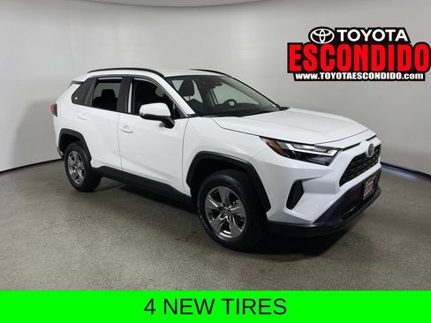 Used 2025 Toyota RAV4 XLE AWD/4WD image 1