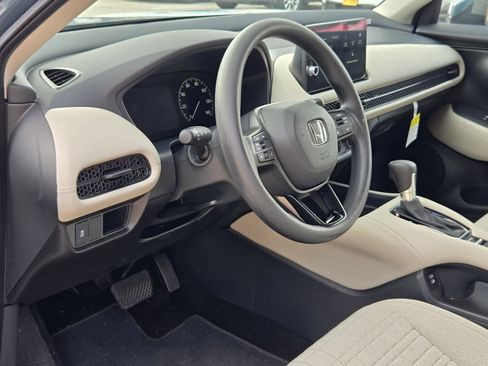 Used 2026 Honda HR-V LX image 12