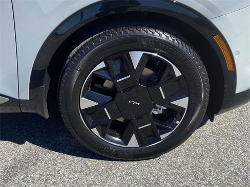 New 2026 Kia Sportage SX image 7