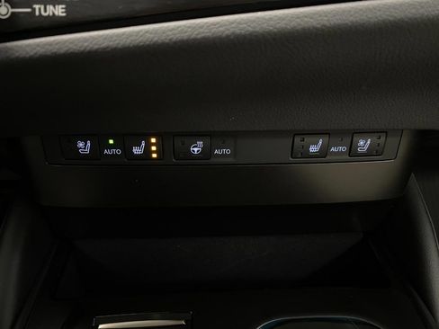 Certified 2025 Lexus ES 350 w/ Premium Package image 25