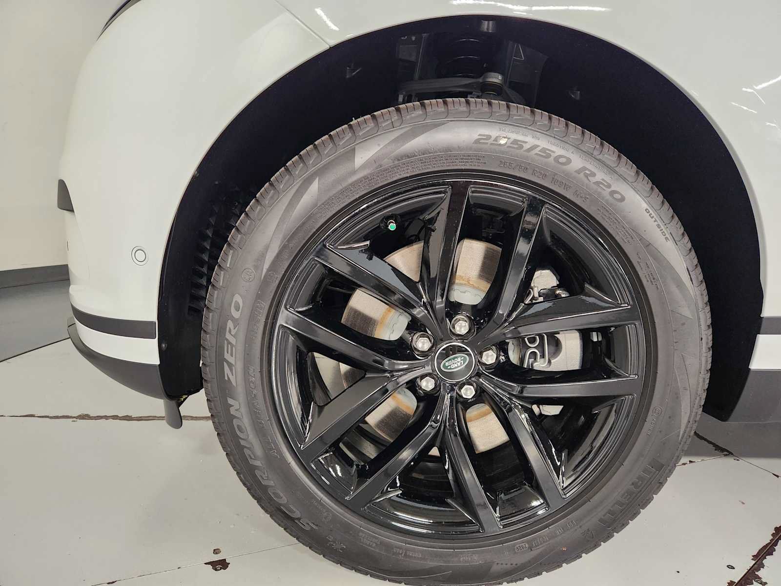 New 2026 Land Rover Range Rover Velar S AWD/4WD image 8