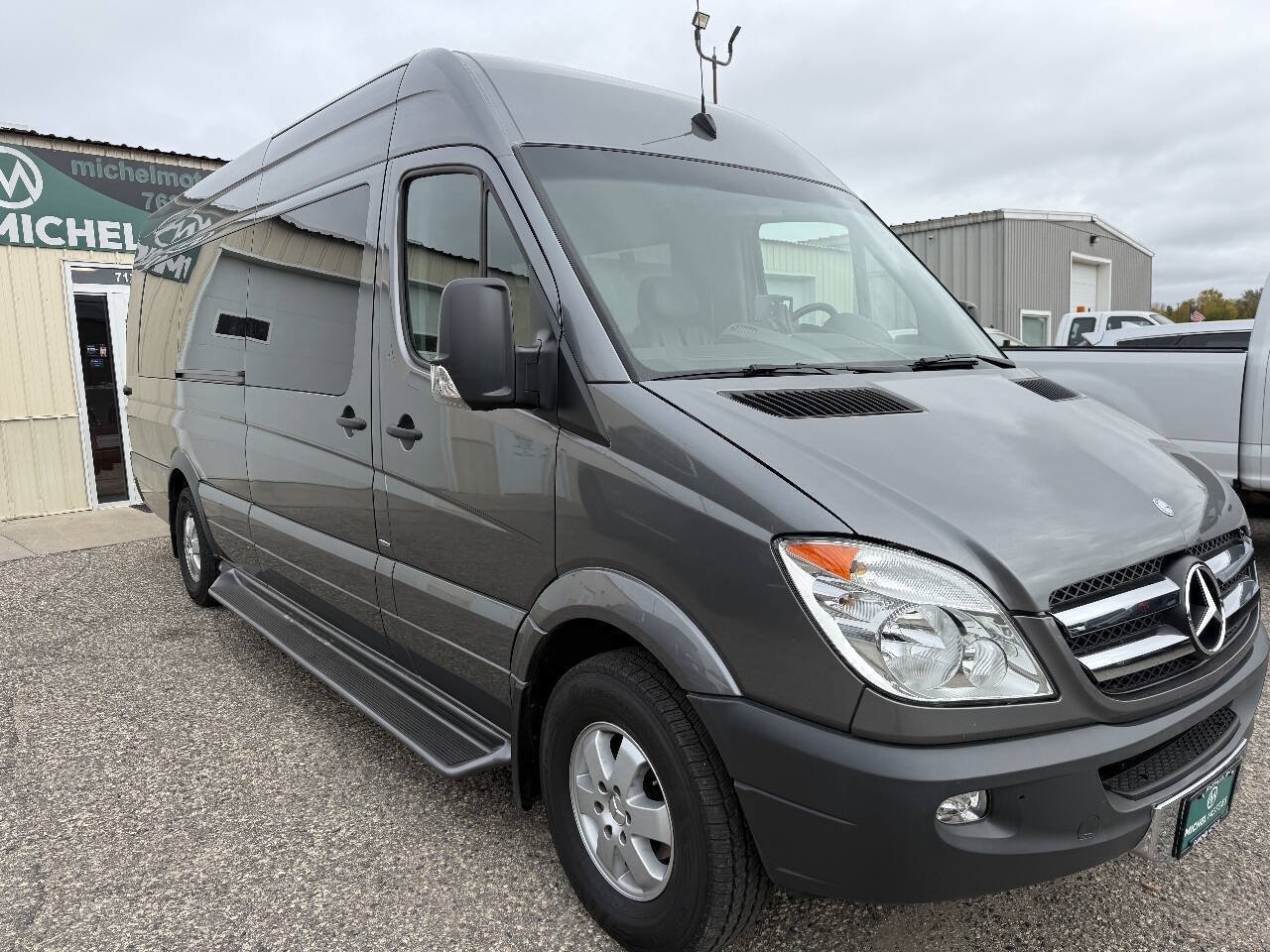 Used 2013 Mercedes-Benz Sprinter 2500 image 3