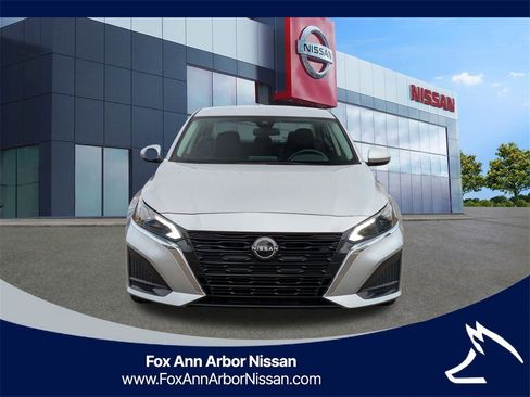 Certified 2023 Nissan Altima 2.5 SV image 8