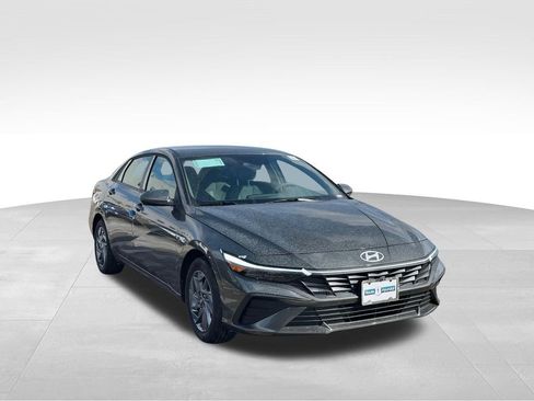 New 2026 Hyundai Elantra Blue image 1