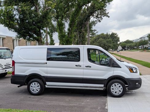 Used 2024 Ford Transit 250 Low Roof w/ Exterior Upgrade Package RWD image 4