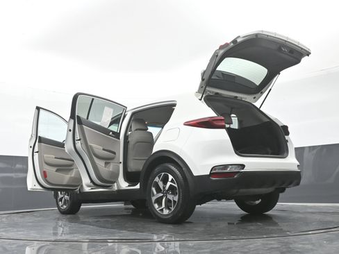 Used 2020 Kia Sportage LX FWD image 48