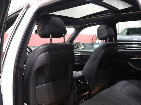 Used 2017 BMW X5 xDrive40e AWD/4WD image 38