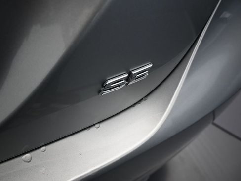 Used 2022 Toyota Camry SE image 39