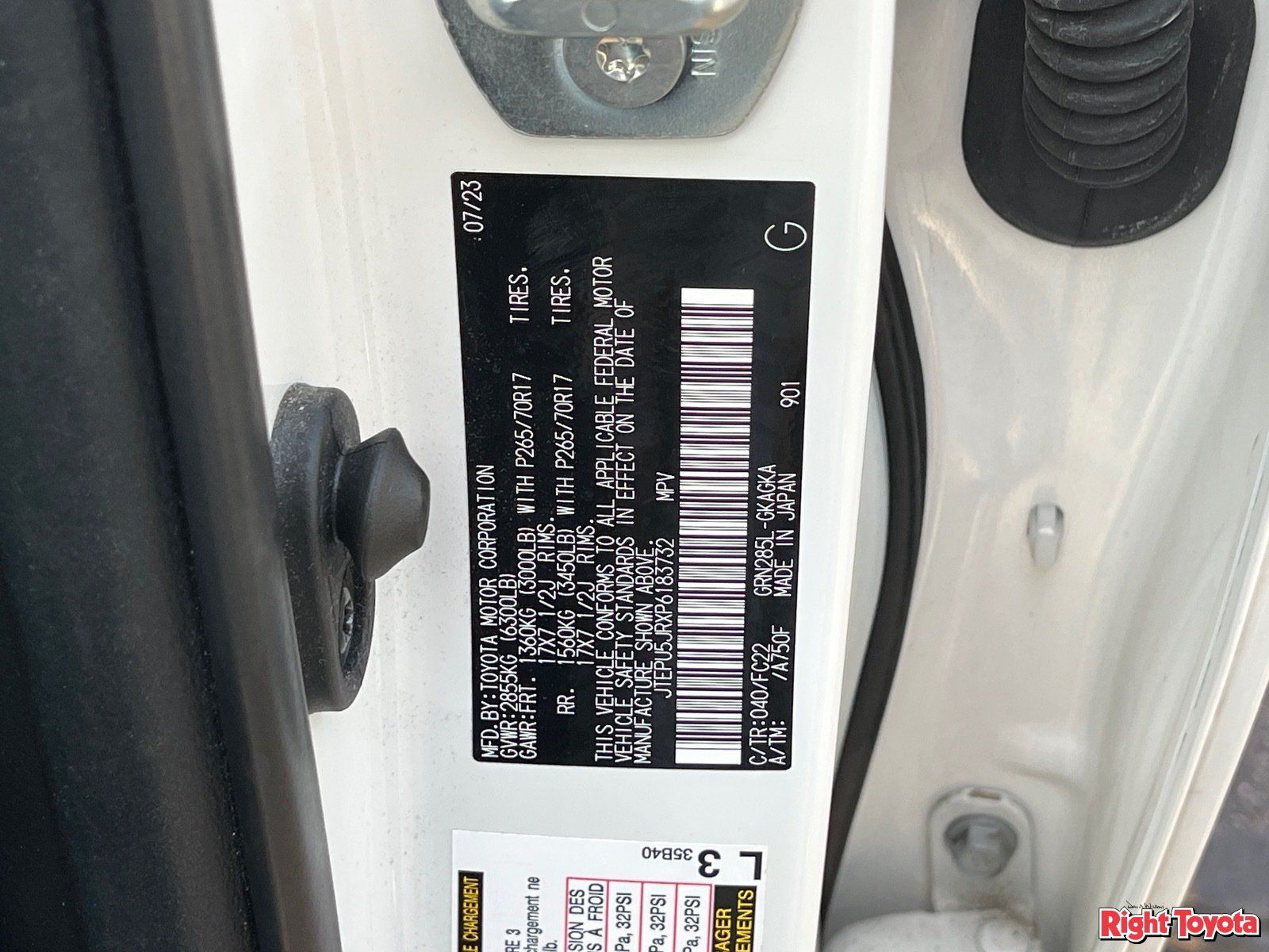 Certified 2023 Toyota 4Runner TRD Off-Road AWD/4WD image 11