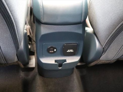 Used 2023 Ford Maverick XLT w/ Equipment Group 300A Standard image 17