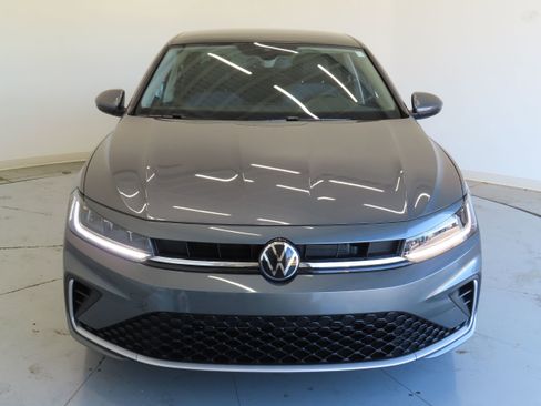 New 2026 Volkswagen Jetta SE image 10