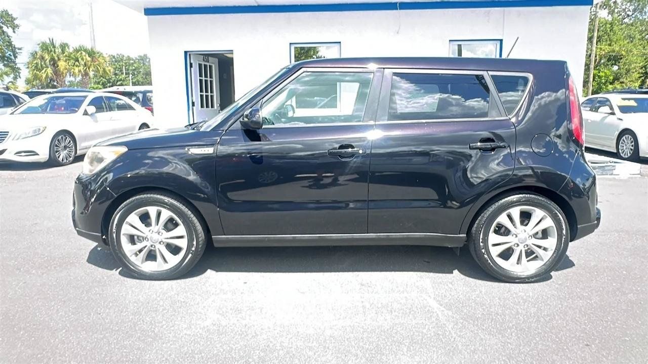Used 2016 Kia Soul + FWD image 13